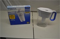 BRITA Water Searver and 3 NIB Filters