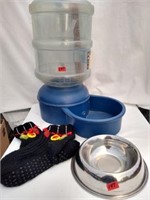 Dog food bowl & water feeder