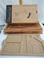 Pampered Chef cookie press & gingerbread house kit