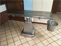 Shoe-Line KCMO Classic V Surgical Table