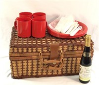 Vintage Castle Winery Picnic Basket
