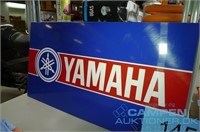 Skilt m/Yamaha logo, ca. 55x30cm