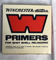 Winchester 209 Shotgun Primers 100 count sleeve