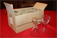 SET OF 8 WINE GLASSES - MADE IN FRANCE