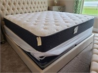 KING MATTRESS & 4 BOXSPRINGS