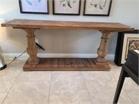 CONSOLE TABLE