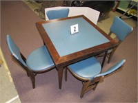Vintage Stakmore Extendable Card Table with (4)