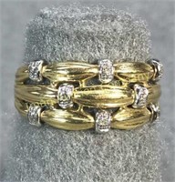 18kt Gold Diamond Ring sz 7