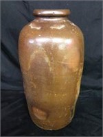 LARGE STONEWARE POTTERY