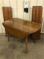 WILLETT CHERRY DROP LEAF TABLE WITH LEAVES