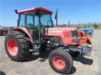 Kubota M9000 Wheel Tractor