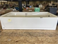 Porcelain Finished Steel Bath Tub Damaged