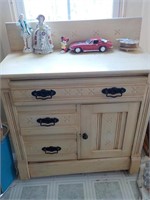 Butter print washstand 31x16x30 UPSTAIRS BEDROOM