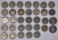 33 x Canadian Quarters and 50 Cent Coins
