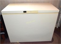 GE 42"x22"x32"h Chest Freezer