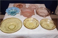 4 Depression Bowls, 2 Elegant Glass Plates, Satin