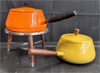 2 vintage Mid-century-style enameled fondue pots