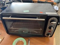 Toastmaster small convection oven