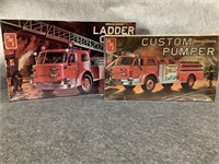 Set of 2 Fire Engine Model Kits