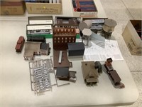 Model Train Buildings and Accessories