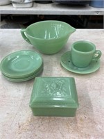 Green jadeite set
