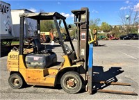 Caterpillar GP2500 5000lb LP Forklift