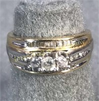 14kt Gold & Diamond Ring size 7