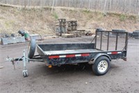 Single axle utility trailer