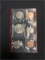 US 1995 Denver 5 coins. Mint Condition
