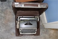 Smith-Corona Electro 220 Typewriter