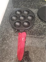 Cast Iron Egg Pan