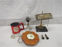 MISCELLANEOUS LOT OF LAMPS, ETC: