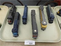 LOT OF HO SCALE TRAIN ENGINES