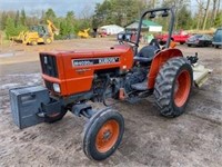 Kubota M4030SU 1808 Hours