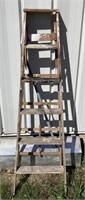 6 ft wood ladder