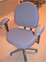 STEELCASE CRITERION BIG & TALL CHAIR