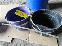 Fee Buckets and Bucket Wall (35-24)