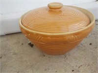 Early pottery mixing bowl with lid, 9.5" dia,