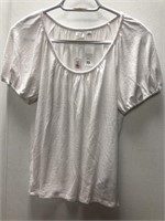 GAP WOMEN'S SHIRT SIZE MEDIUM