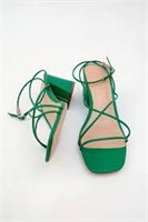 SIZE 9 URBAN OUTFITTER CINDY STRAPPY HEEL