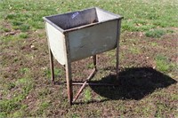Vintage Wash tub on stand