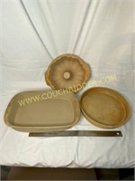 Pampered Chef stoneware -3 pieces