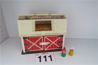 Fisher Price Farm with 2 People