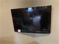 APEX LCD 40" TV W/ REMOTE & WALL MOUNT