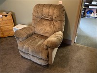 NICE TAN RECLINER