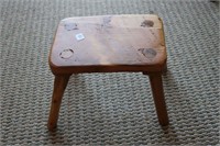 SMALL WOODEN FOUR LEGGED FOOT STOOL 12X8X9