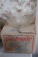 PUNCH BOWL SET WITH BOX