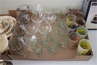 LOT OF GLASS WEAR, COLLECTOR GLASSES AND STEMWARE