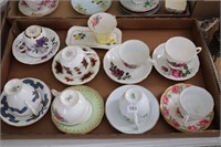 LOT OF ASSORTED TEA CUPS AND SAUCERS