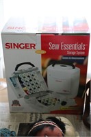 SINGER SEW ESSENTIALS STORAGE SYSTEM IN BOX